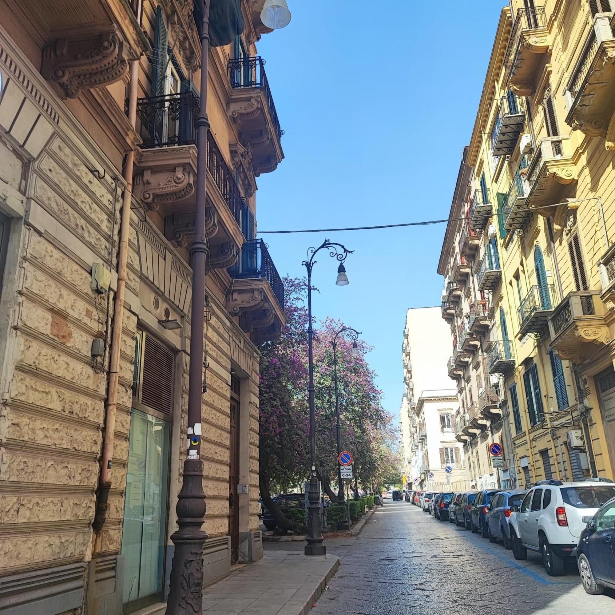 Casa Vacanze Da Ruggero Al Massimo パレルモ エクステリア 写真